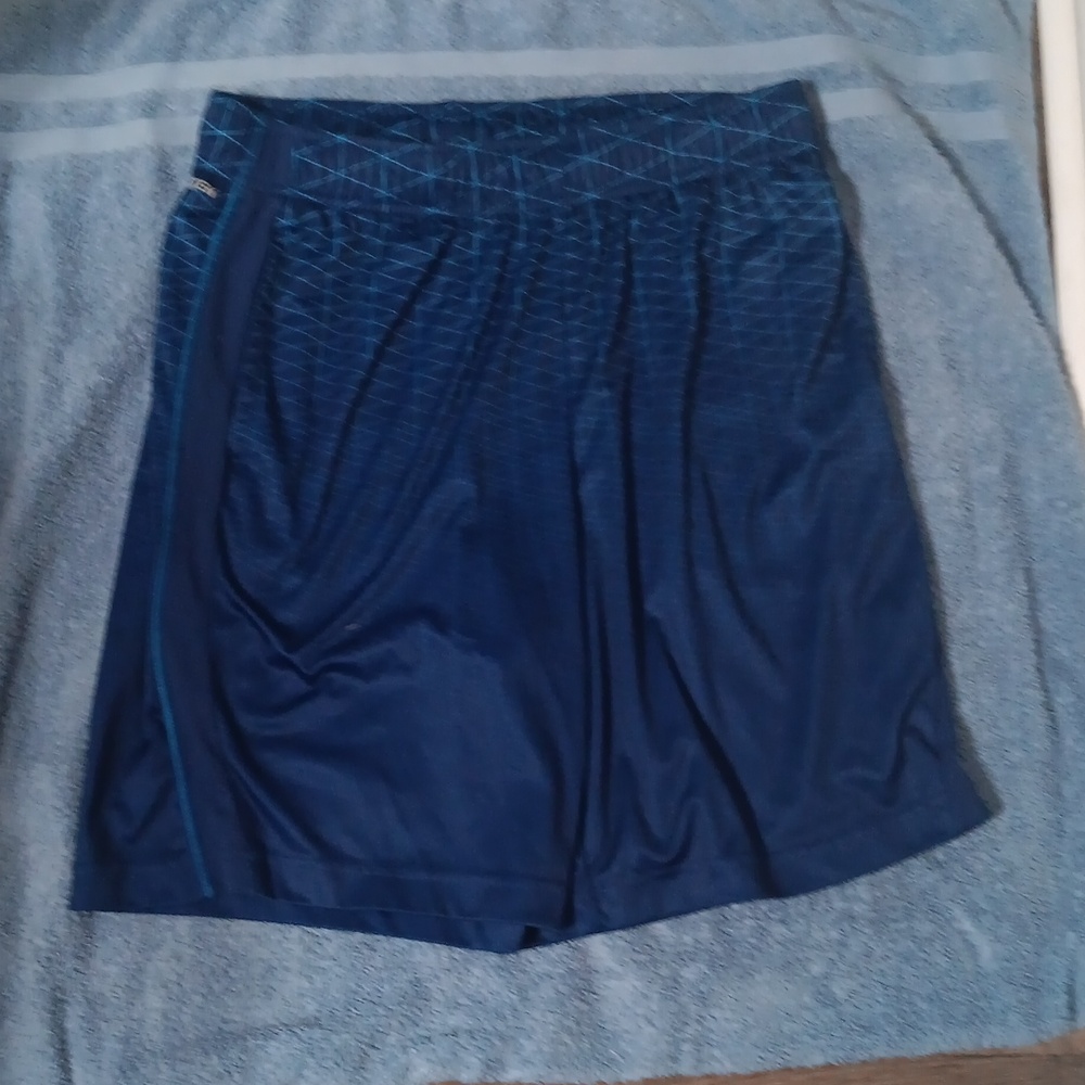 Man shorts b92